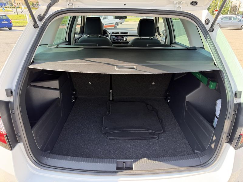 Škoda Fabia Com.III 1,0 TSi/70kW -Ambition - fotka 44 z 56