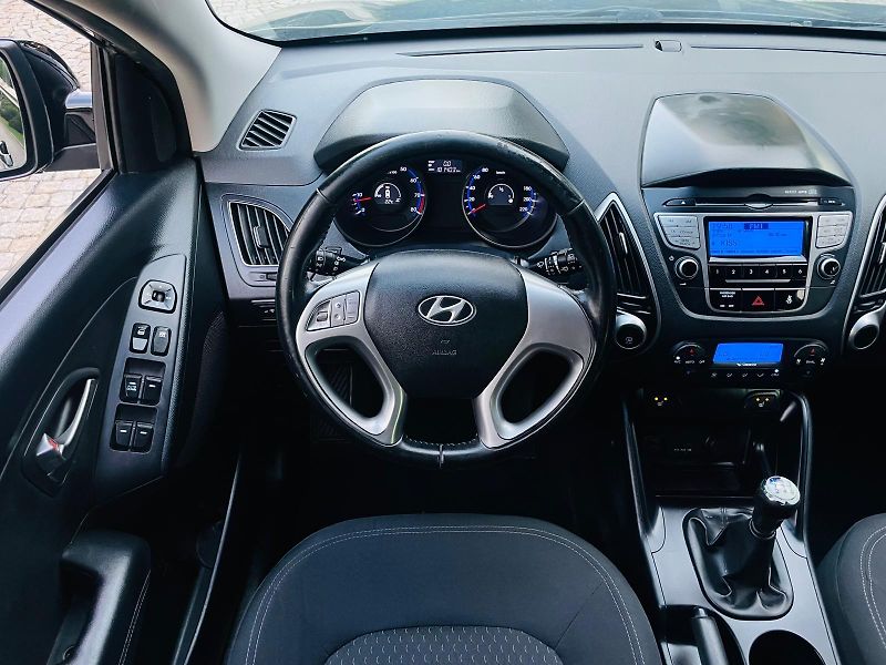 Hyundai ix35 2.0i MANUÁL VÝHŘEV TAŽNÉ - fotka 26 z 43