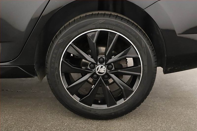 Škoda Fabia (2019) Monte Carlo 1.0 TSI - fotka 10 z 17