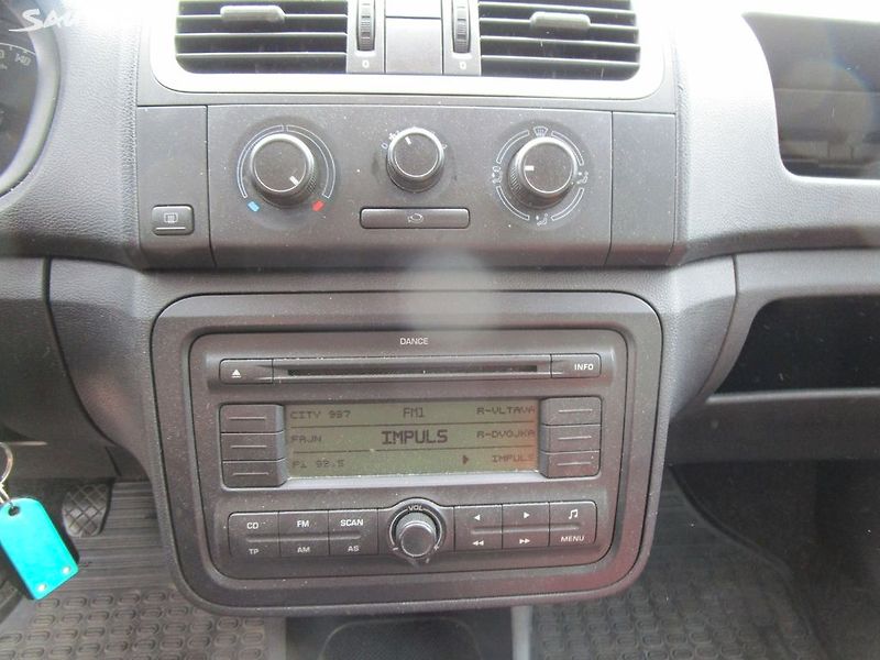 Škoda Fabia 1,2-51KW-KOUPEN V ČR+NOVÁ STK - fotka 15 z 29