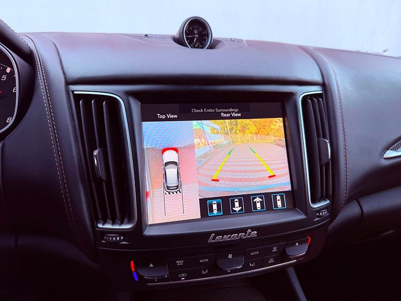 Maserati Levante S GrandLusso Q4 316 kW, ČR, B& - fotka 24 z 30