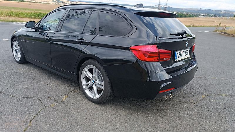 BMW Řada 3 320d MPaket 2,0D B47 Automat - fotka 3 z 36