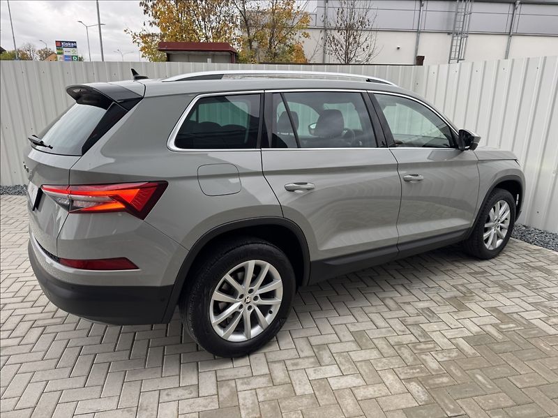 Škoda Kodiaq 1,5 TSI DSG Style Exclusive ČR - fotka 14 z 50