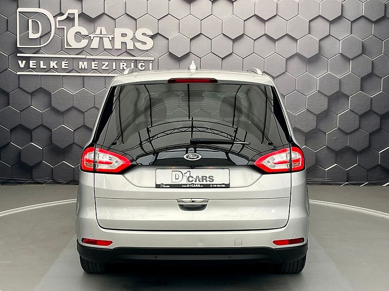 Ford Galaxy 2.0 EcoBlue Titanium 140 kW - fotka 3 z 50