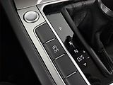 Volkswagen Passat (2016) 2.0 TDI, Automat, Navi - náhled 17
