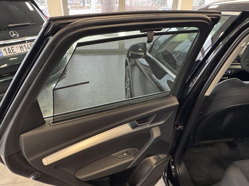 Audi Q5 (2023) 40TFSI 4x4 Advanced Tažné LED  - fotka 17 z 42