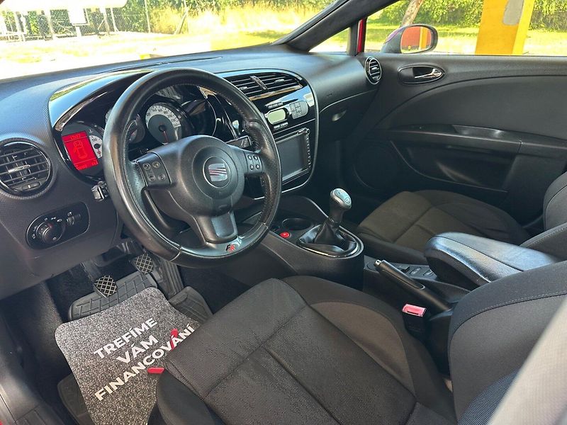 Seat Leon (2008) 2.0TDi FR - fotka 7 z 16