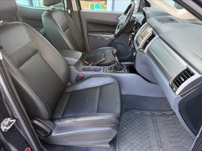 Ford Ranger 3,2 Limited,1maj,man,po servis - fotka 12 z 34