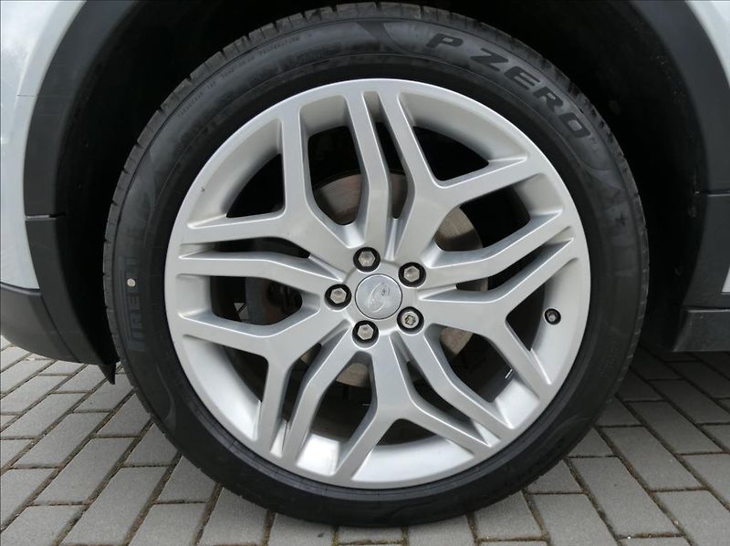 Land Rover Range Rover Evoque 2,0 TD4 HSE Dynamic cabrio, DP - fotka 10 z 39