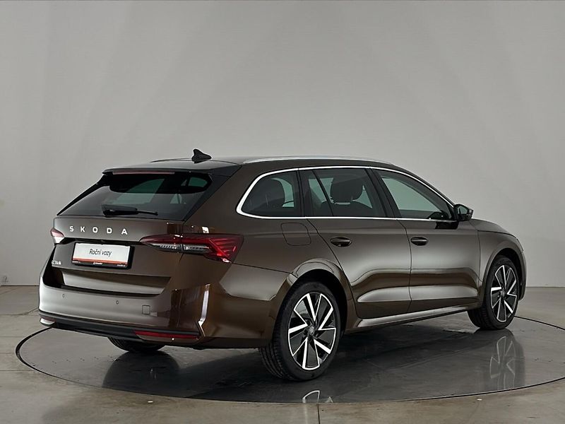 Škoda Octavia Top Selection - fotka 2 z 29