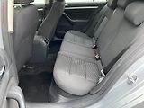 Volkswagen Golf (2012) 1.6 TDi, Trendline, navi - náhled 10