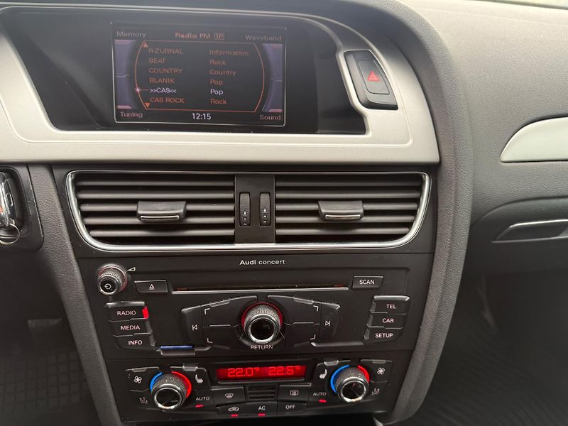 Audi A4 (2010) 2,0 TDI - fotka 12 z 21