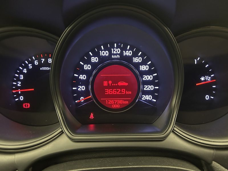 Kia Ceed 1.4 CVVT Comfort Plus - fotka 10 z 22