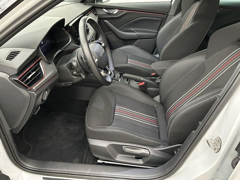 Škoda Kamiq 1.0 TSI Monte Carlo - fotka 7 z 26