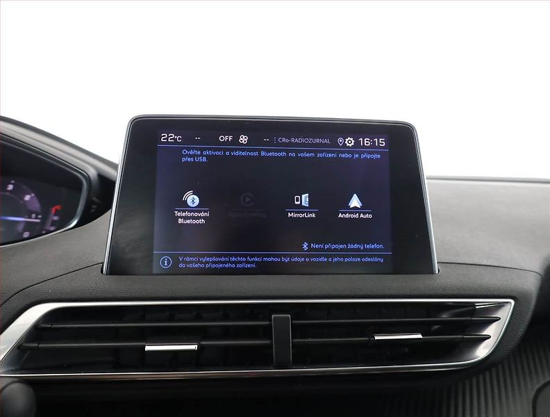 Peugeot 5008 (2021) 1.5 BlueHDi, 7 míst, ČR,1.maj - fotka 13 z 20