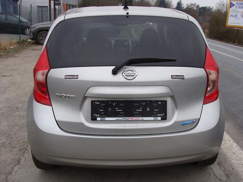 Nissan Note 1.5 DCi, 66 kW, klimatizace - fotka 4 z 23