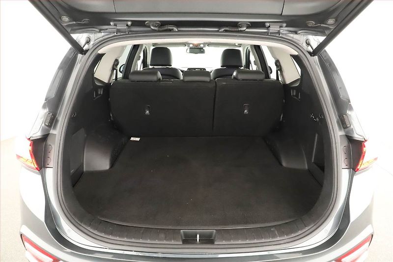 Hyundai Santa Fe (2020) 2.2 CRDi - fotka 11 z 19