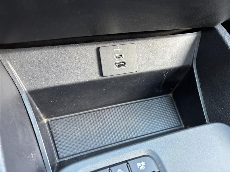 Ford Ranger 2,0 XLT 125kW DPH - fotka 35 z 36