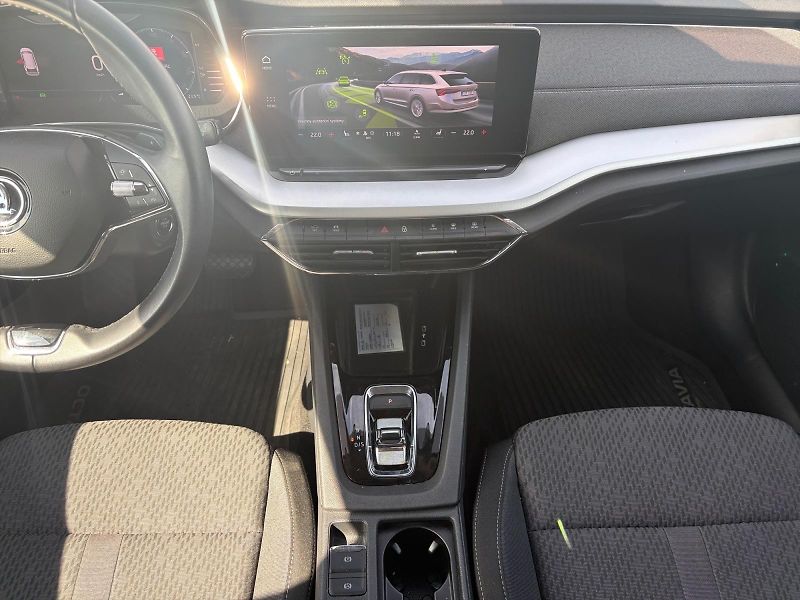 Škoda Octavia (2023) STYLE 1.5e-TEC 110kW DSG CZ - fotka 10 z 11