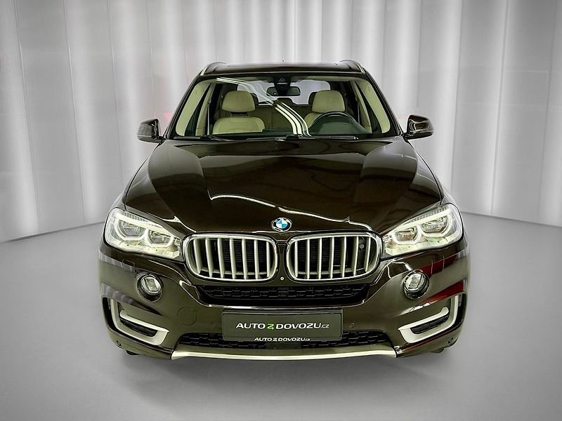 BMW X5 40d xDrive INDIVIDUAL, PANO, B - fotka 2 z 31