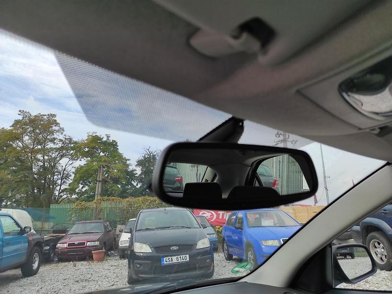 Ford Mondeo AUTOMAT, GHIA, LIFTBACK - fotka 19 z 20