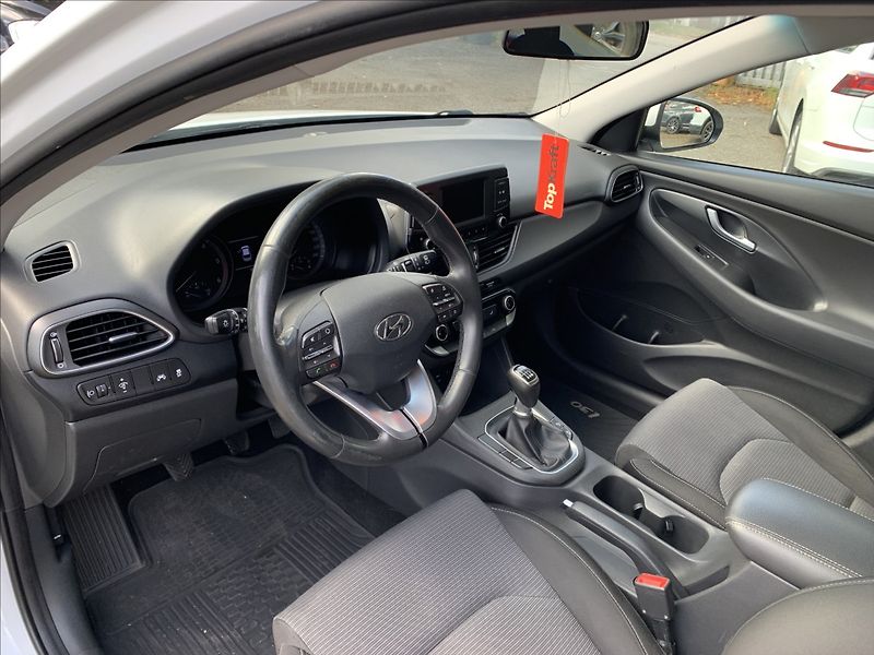 Hyundai i30 1,6 CRDI ČR - fotka 11 z 17