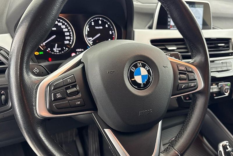 BMW X1 xDrive18d - fotka 21 z 23