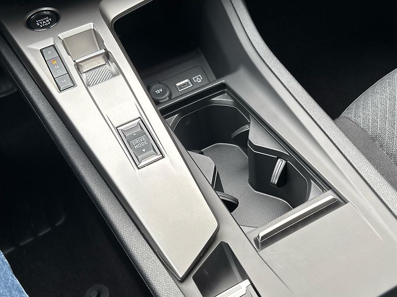Peugeot 308 (2025) SW STYLE Hybrid e-DCS6 - fotka 36 z 43