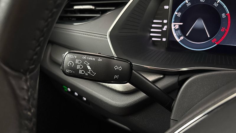 Škoda Octavia 1.0 TSI Ambition Combi - fotka 14 z 24