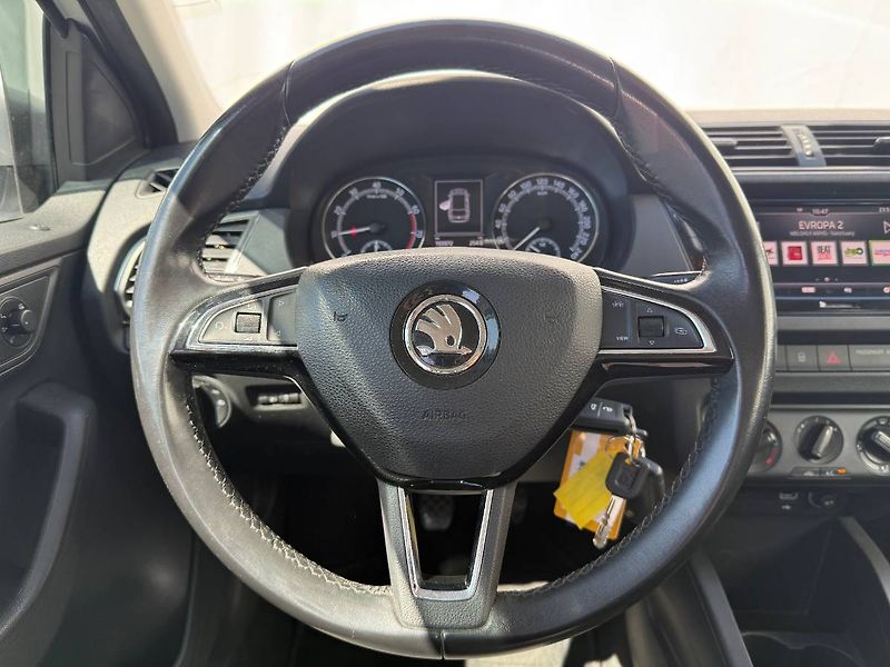 Škoda Fabia (2019) 1.0 TSI 70 kW Ambition - fotka 10 z 20