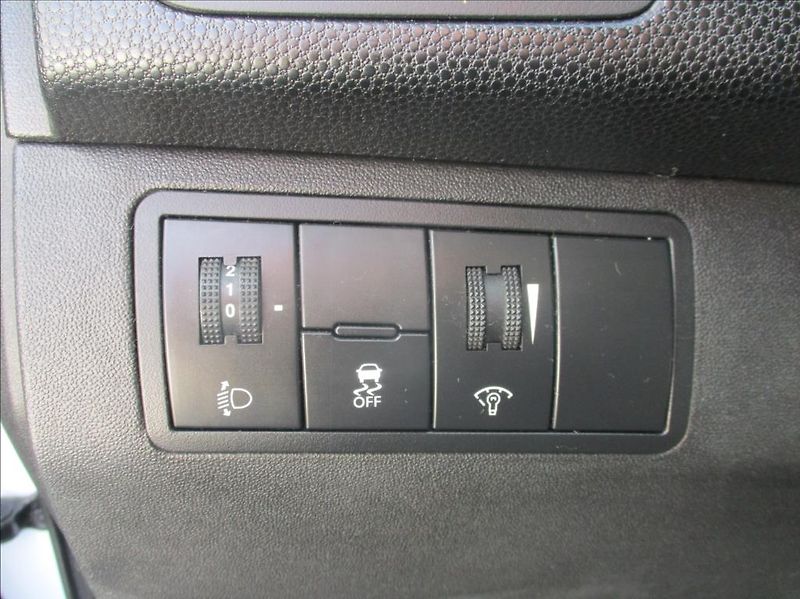 Kia Venga 1,4 i, klima,servis,2.maj,CZ, - fotka 26 z 39