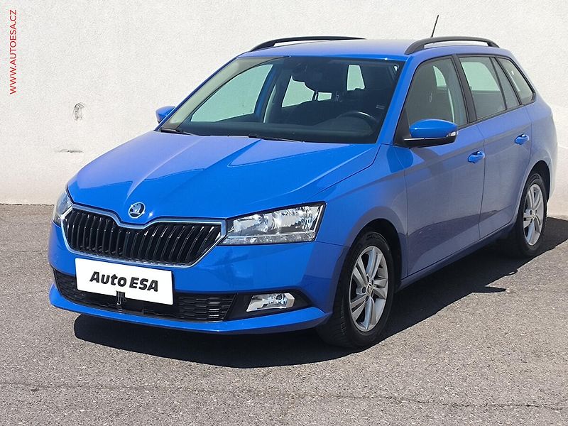 Škoda Fabia (2022) 1.0 TSi, 1.maj,ČR, Ambition - fotka 3 z 19