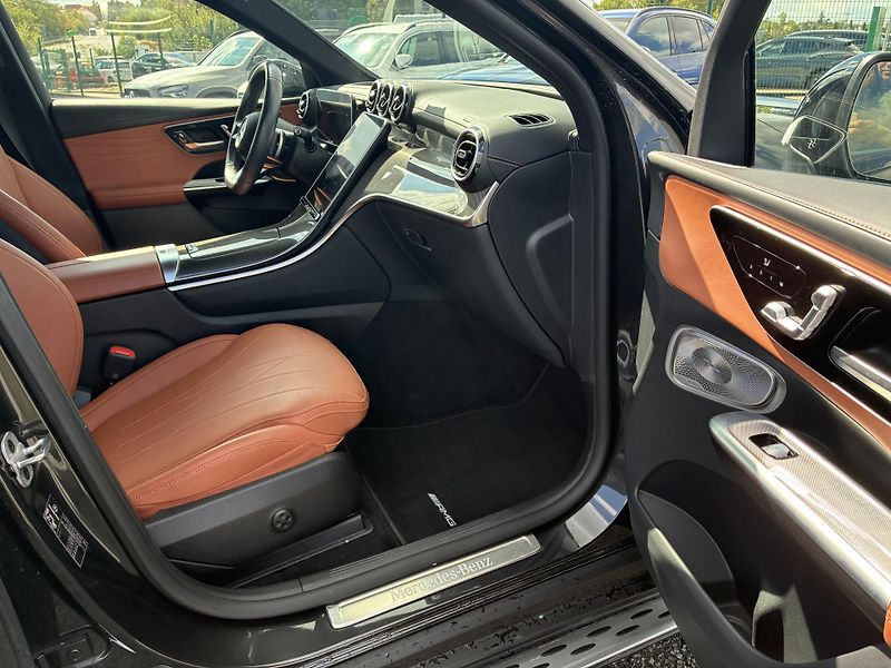 Mercedes-Benz GLC (2024) 300de 4MATIC - fotka 6 z 15