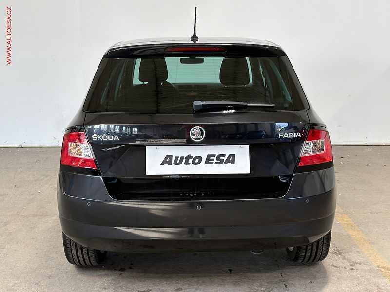 Škoda Fabia (2015) 1.2TSI, ČR - fotka 5 z 14