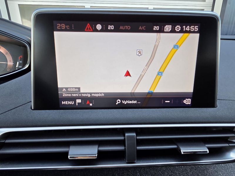 Peugeot 3008 (2018) 1.6 PT 165 GT-line EAT6 - fotka 17 z 29