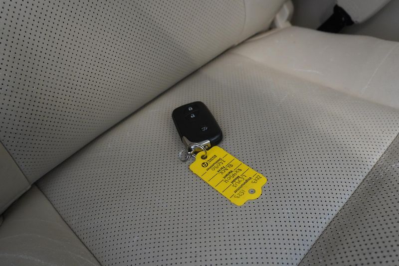 Lexus RX 450h 3,5I V6 E-FOUR AUT. - fotka 30 z 30