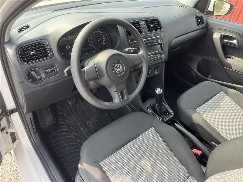 Volkswagen Polo 1.2 HTP KLIMA STK 8/2028 - fotka 9 z 30