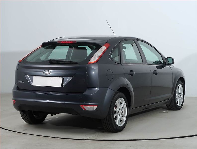 Ford Focus (2008) 1.6 16V, po STK, oblíbený vůz - fotka 5 z 17
