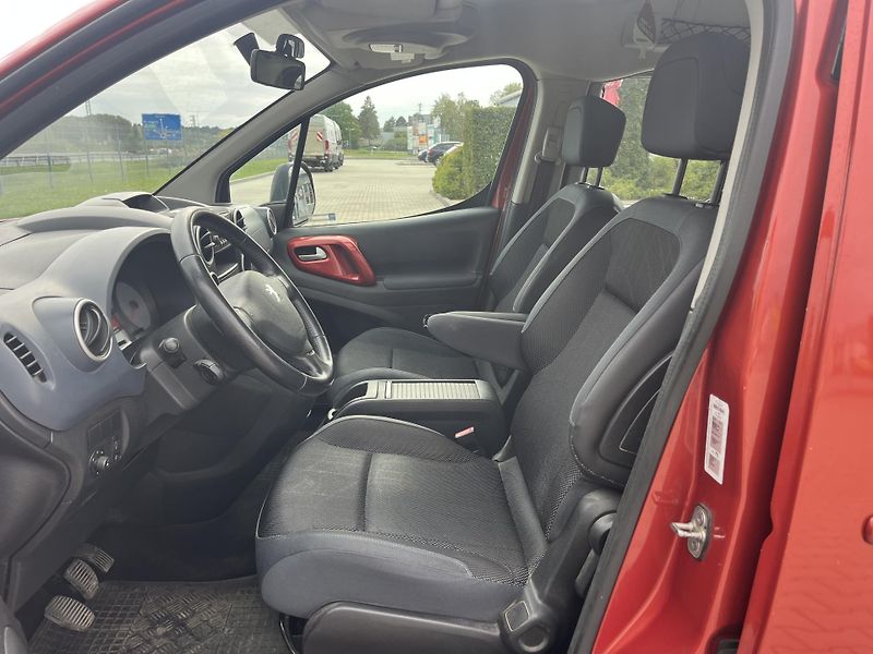 Peugeot Partner Tepee (2010) 1.6 HDI 66kW - fotka 13 z 13