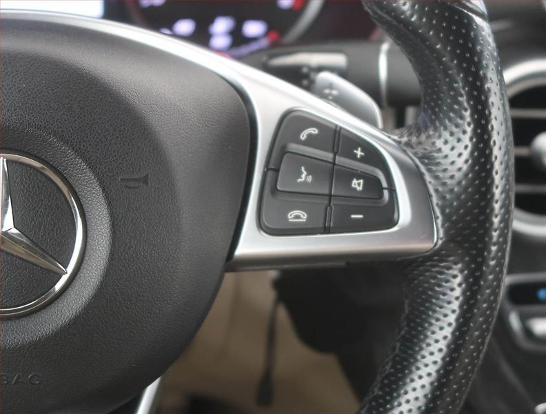 Mercedes-Benz Třídy C (2016) C 300 - fotka 18 z 18