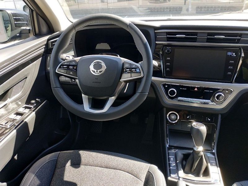 KGM Korando 1.5T, SMART,2WD, MT, SKLADEM - fotka 16 z 34