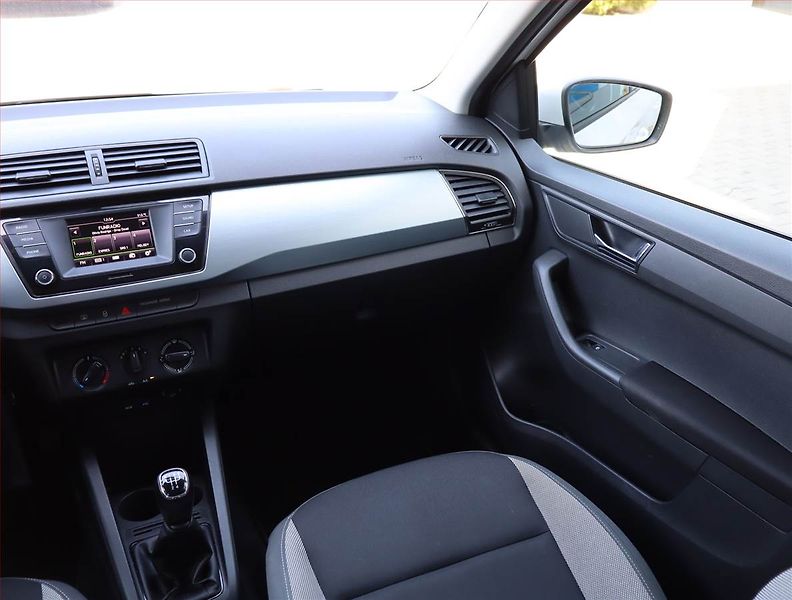 Škoda Fabia (2017) 1.0 TSI - fotka 8 z 19