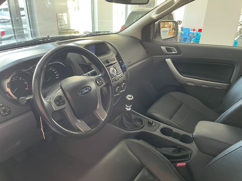 Ford Ranger (2015) Limited 3.2TDCi 147kW 4x4 - fotka 10 z 29