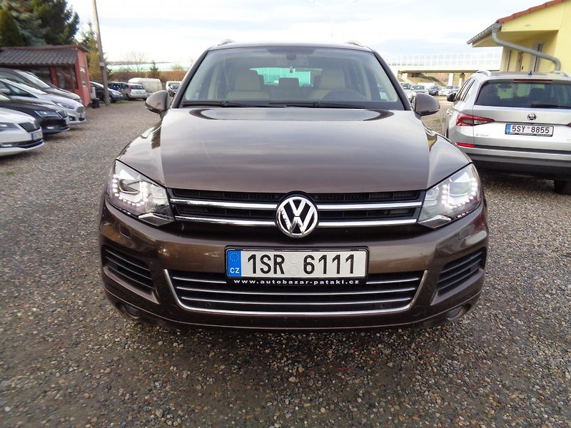 Volkswagen Touareg 3,0 TDI - fotka 7 z 16