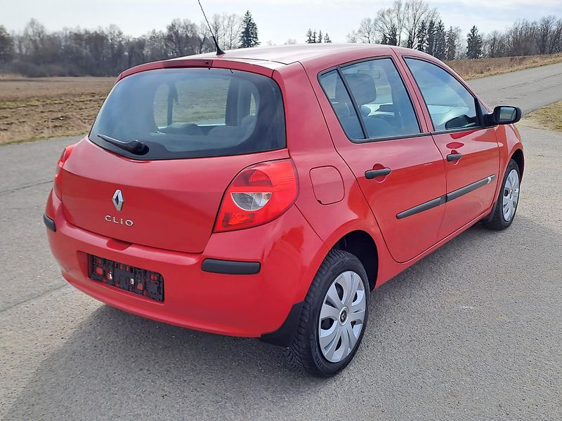 Renault Clio (2007) 1.2 DOLOŽENÉ KM, PĚKNÝ STAV - fotka 5 z 25