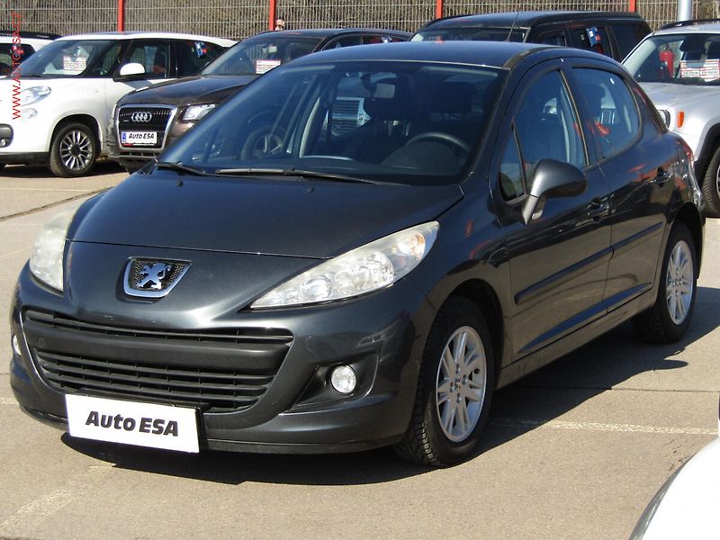 Peugeot 207 (2010) 1.4 i, ČR, AC, el. výbava - fotka 3 z 14