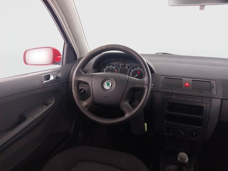 Škoda Fabia (2005) Ambiente 1.2 12V, nová STK - fotka 7 z 14