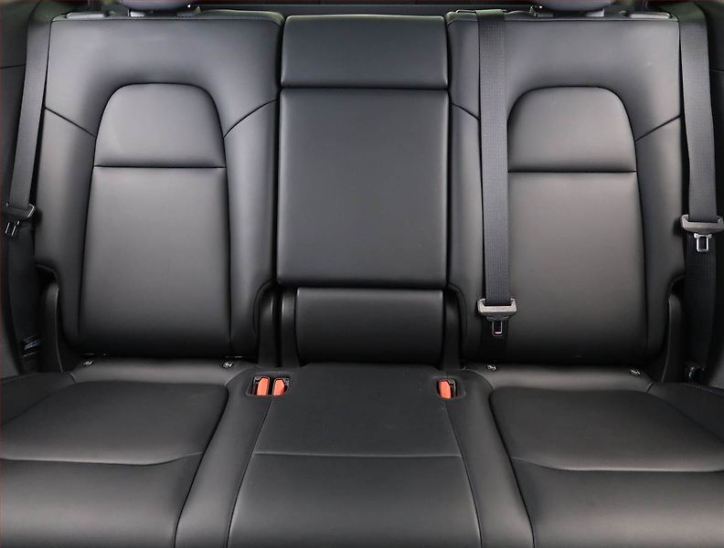Tesla Model Y (2023) Long Range AWD 79kWh, SoH 93% - fotka 10 z 33
