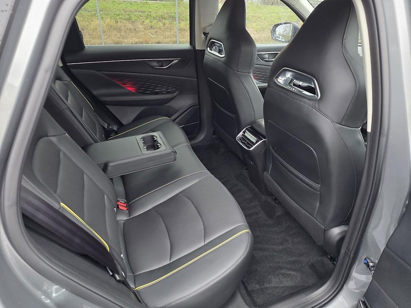 BAIC X55 (2026) 1.5T 130KW AUTOMAT MAX.VÝBAVA - fotka 11 z 21
