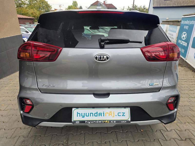 Kia Niro 1.6-HEV-AUTOMAT-NAVI-KAMERA - fotka 12 z 26